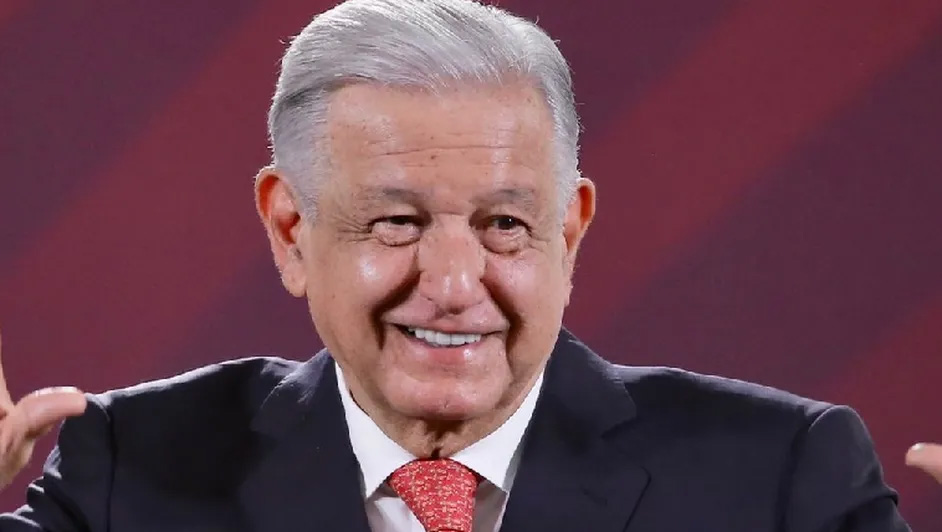 "No hay endeudamiento": AMLO estima aumento de 5.3 puntos en deuda al cierre del sexenio