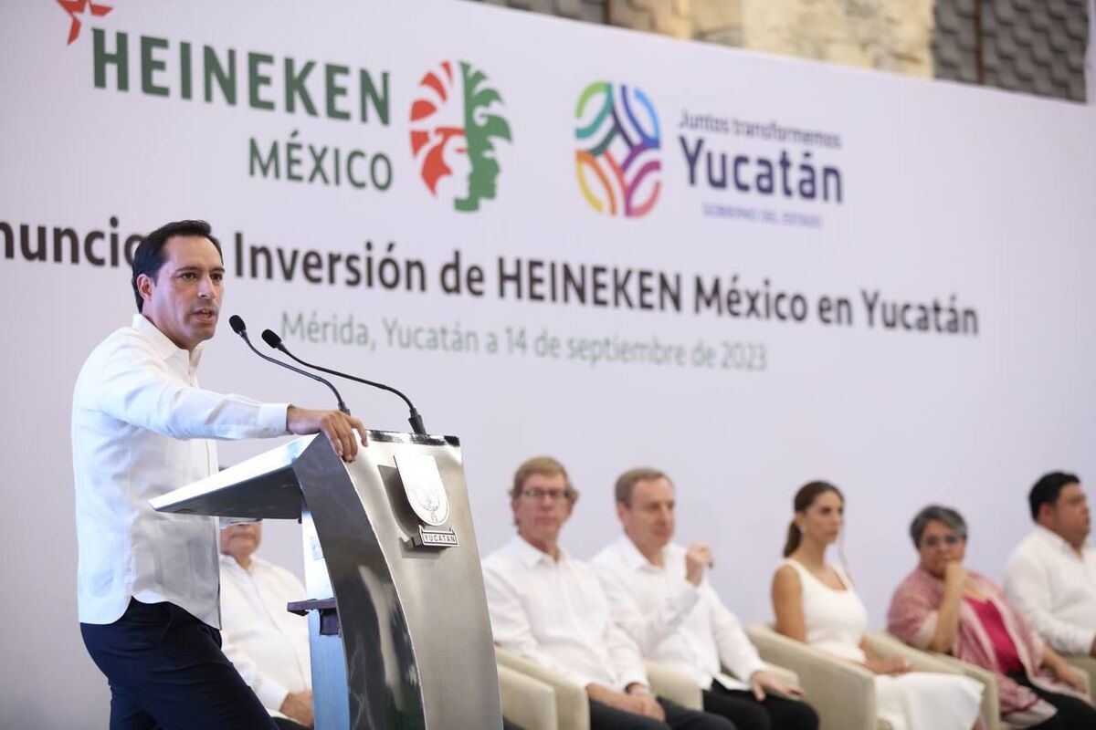 Gobernador de Yucatán celebra construcción de planta Heineken. (Especial)