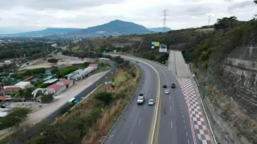 SICT elimina cobro por uso de rampas de emergencia en carreteras federales
