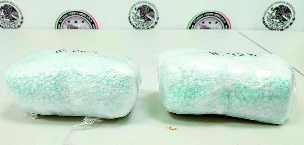 La droga estaba en dos paquetes y los traía dentro de una camioneta pick up Honda. Especial