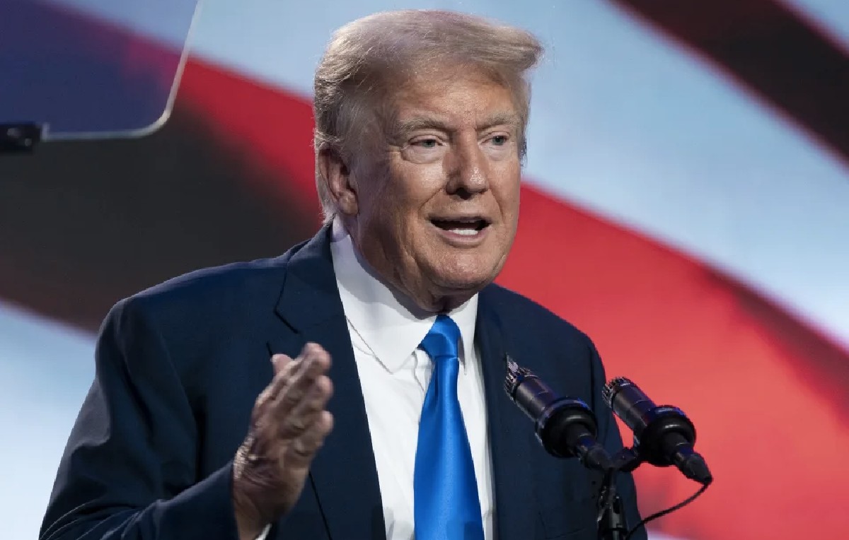 Conferencia de prensa del ex presidente Donald Trump (EFE)