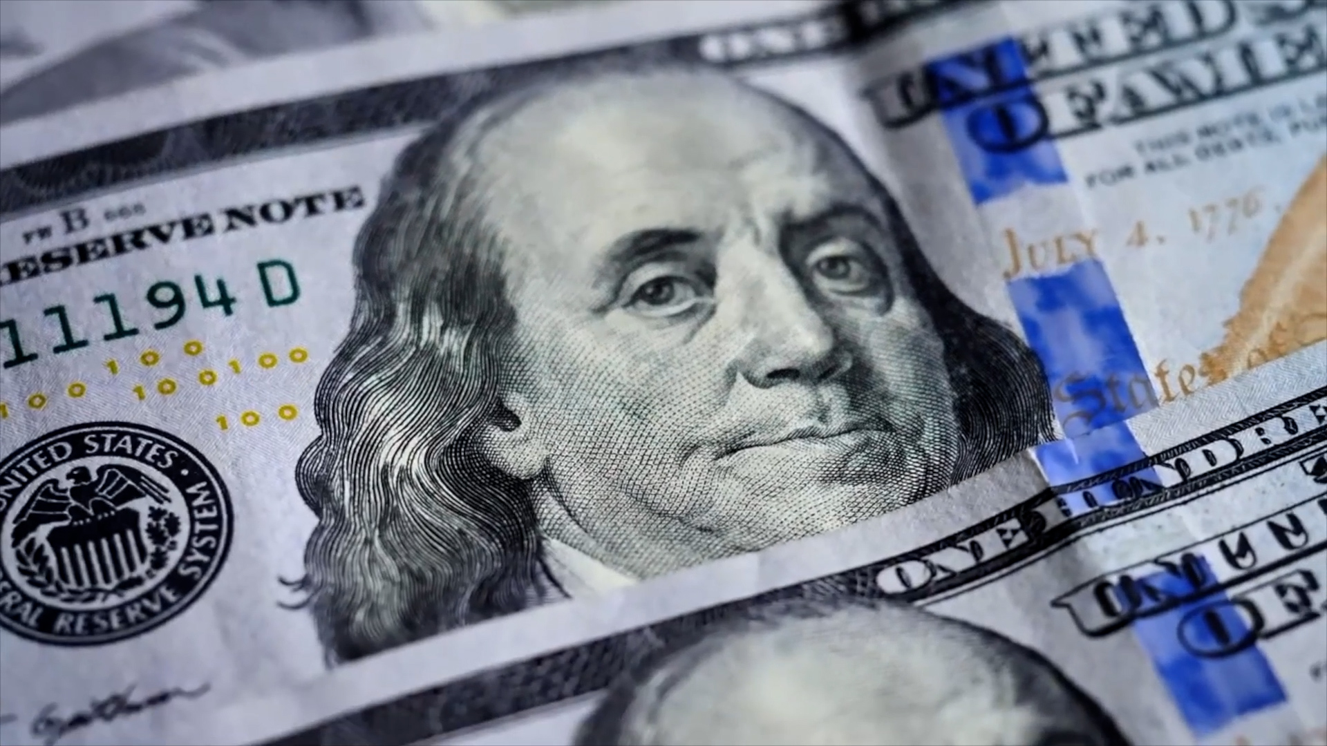 Bolsa Mexicana cae, pero el peso mexicano se aprecia frente al dólar | Mercados en Perspectiva