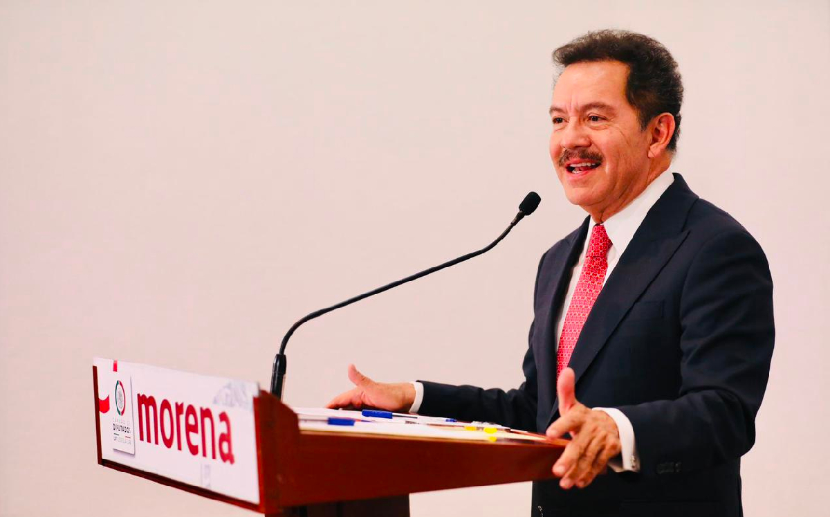 El coordinador de Morena en San Lázaro, Ignacio Mier, en conferencia. | Especial