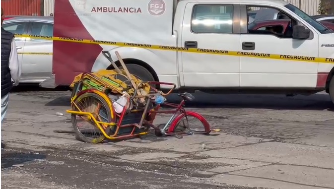 Los hechos ocurrieron cerca de la central de abasto en Toluca.  Foto: (Mario C.)