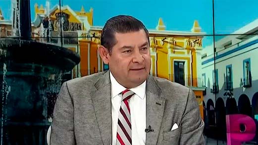 "Continuaré caminando junto a los poblanos": Alejandro Armenta