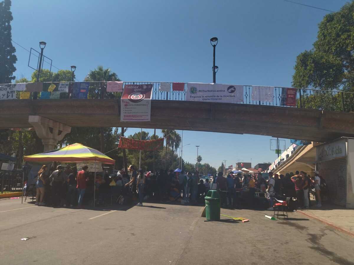 Protestas en Tec de Saltillo. | Especial