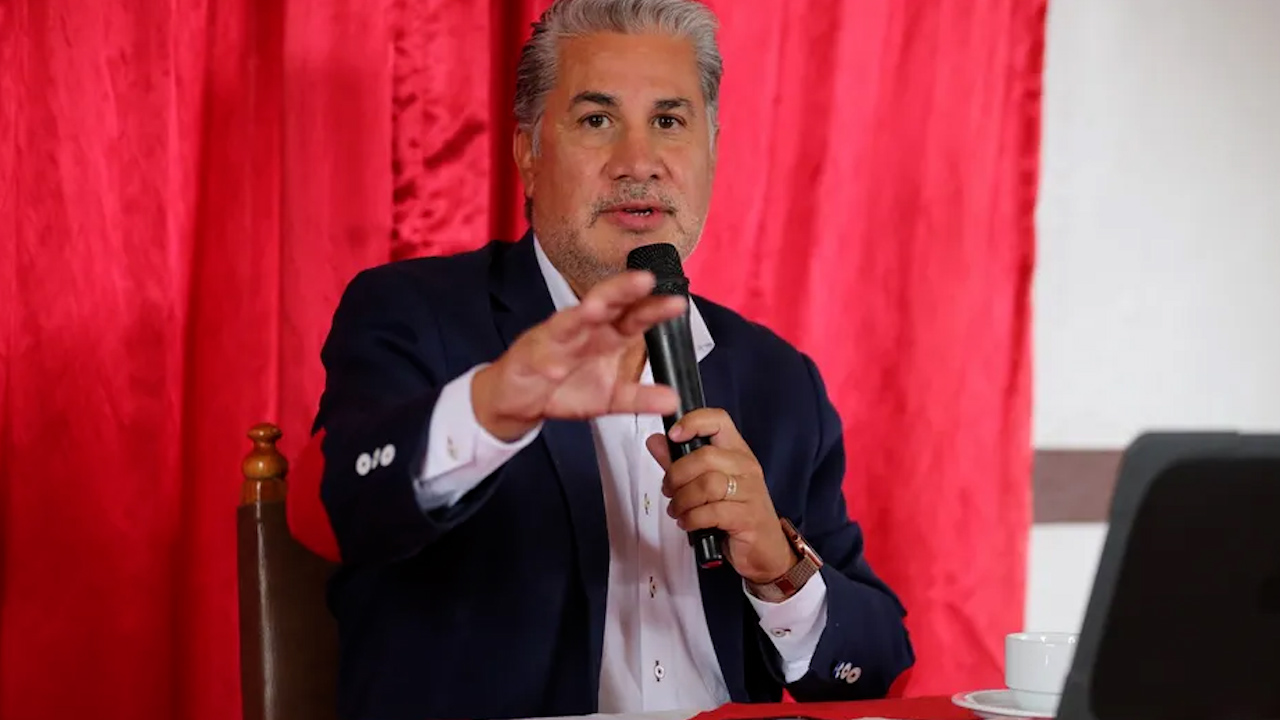 Senador de Morena propone que ex presidentes sean senadores honoríficos tras concluir mandato