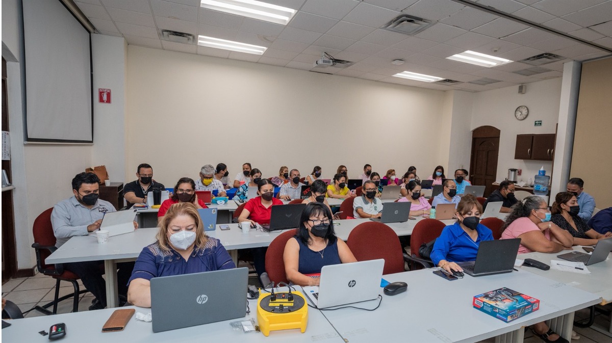 Peñoles realizó taller sobre inteligencia artificial. | Especial