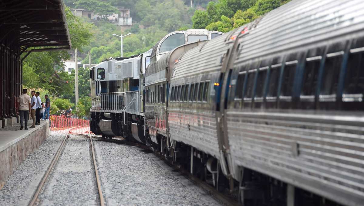 El tren México fue un proyecto originado en la gestión de EPN; en 2014 se canceló por inconsistencias. | Reuters (Ilustrativa).