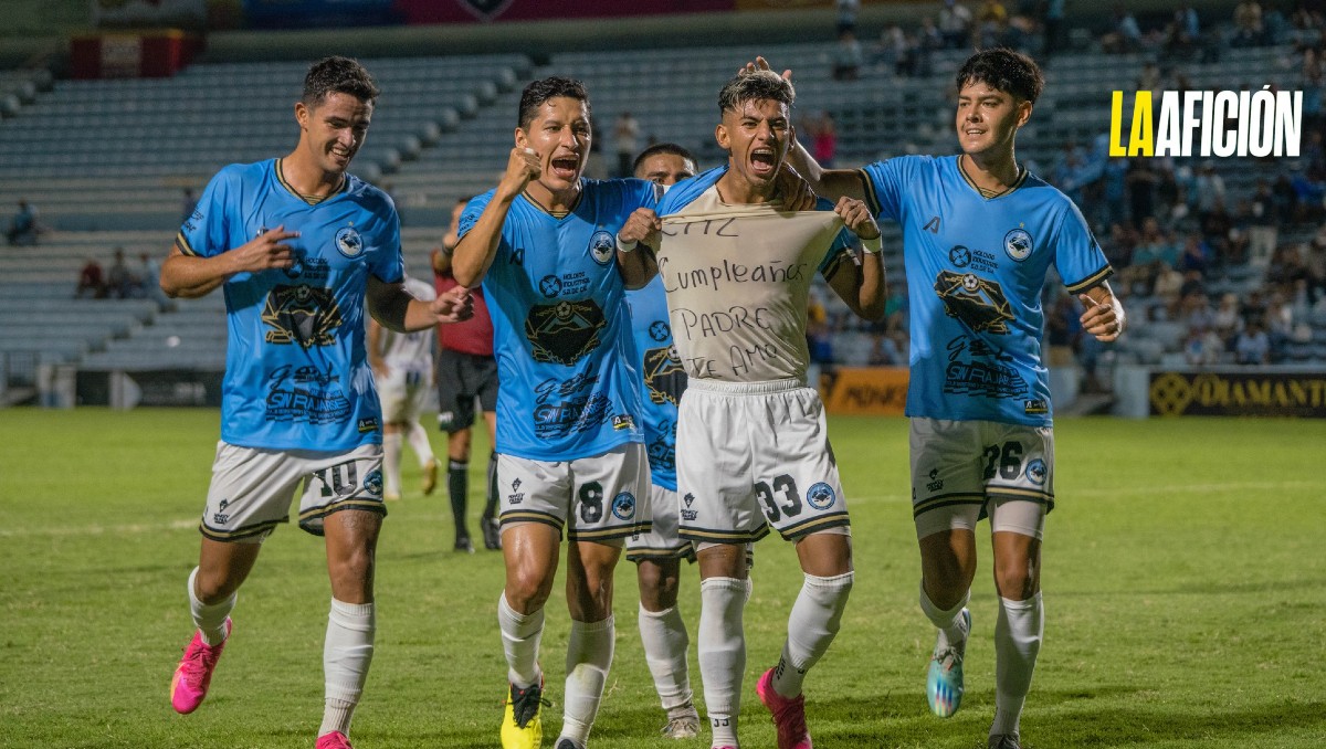 Jugadores de la Jaiba Brava del Tampico-Madero.