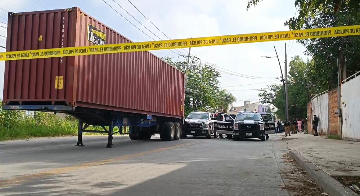Aseguran bodega con contenedores con reporte de robo (Pablo Nuñez)