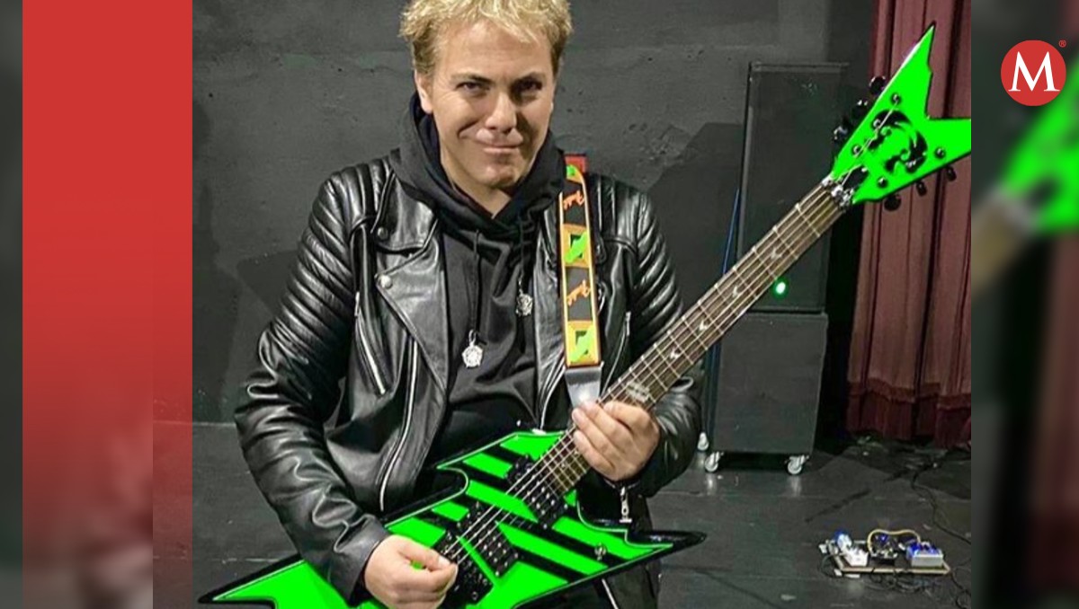 Cristian Castro cantando metal en vivo