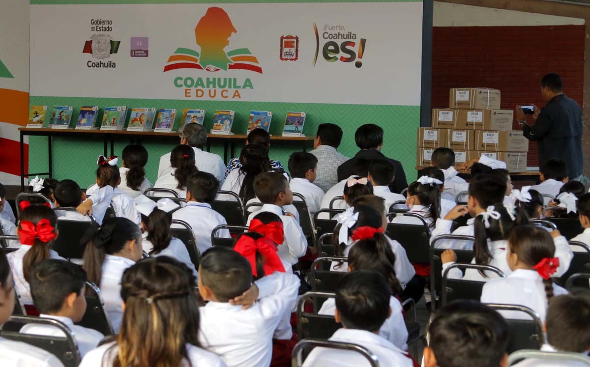 'Coahuila Educa',  sustituye a los libros de texto federales. (Manuel Guadarrama)
