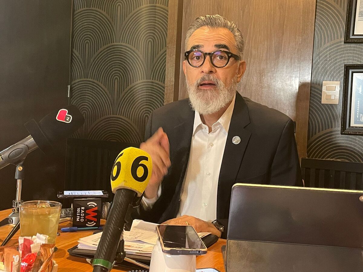 Salvador Caro Cabrera, Diputado Federal de MC (Roberto Hurtado)