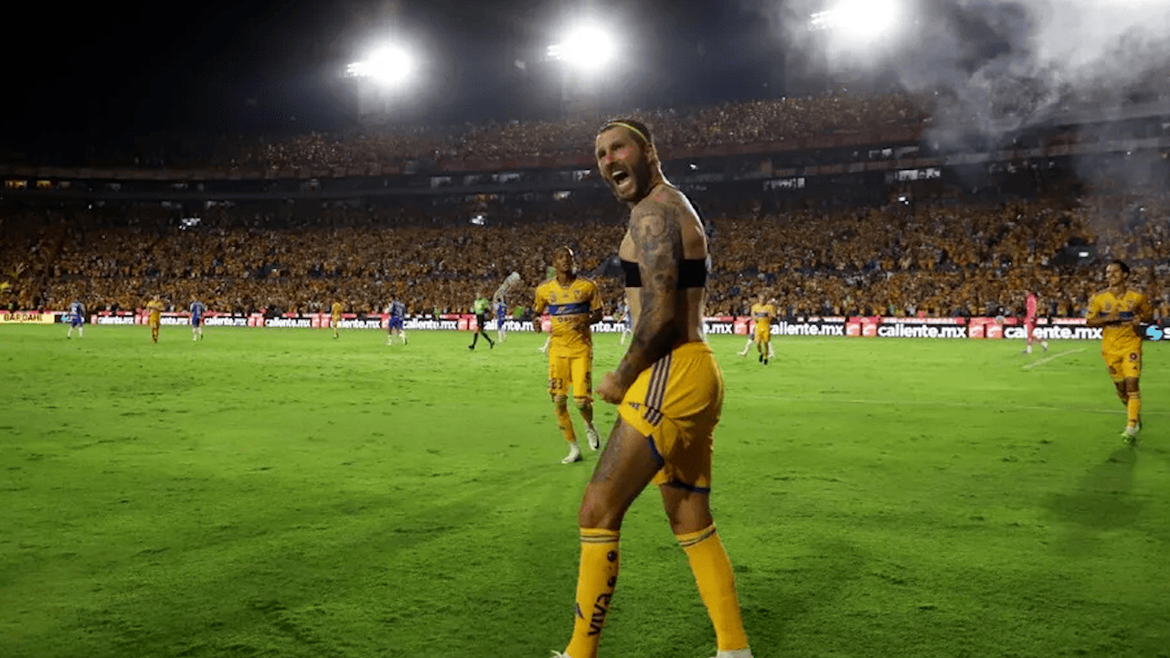 Tigres se lleva el Clásico Regio sobre Monterrey en noche histórica para Gignac