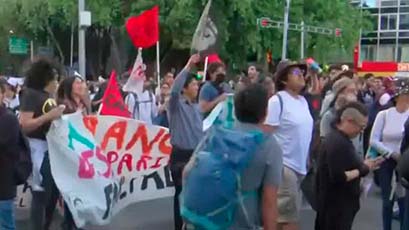 Avanza la marcha por los 9 años de la desaparición de los 43 normalistas en Ayotzinapa