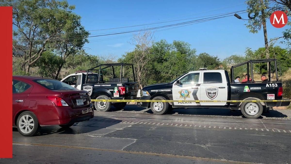Policía de Apodaca en la autopista al Aeropuerto | Foto: Marcela Cuevas