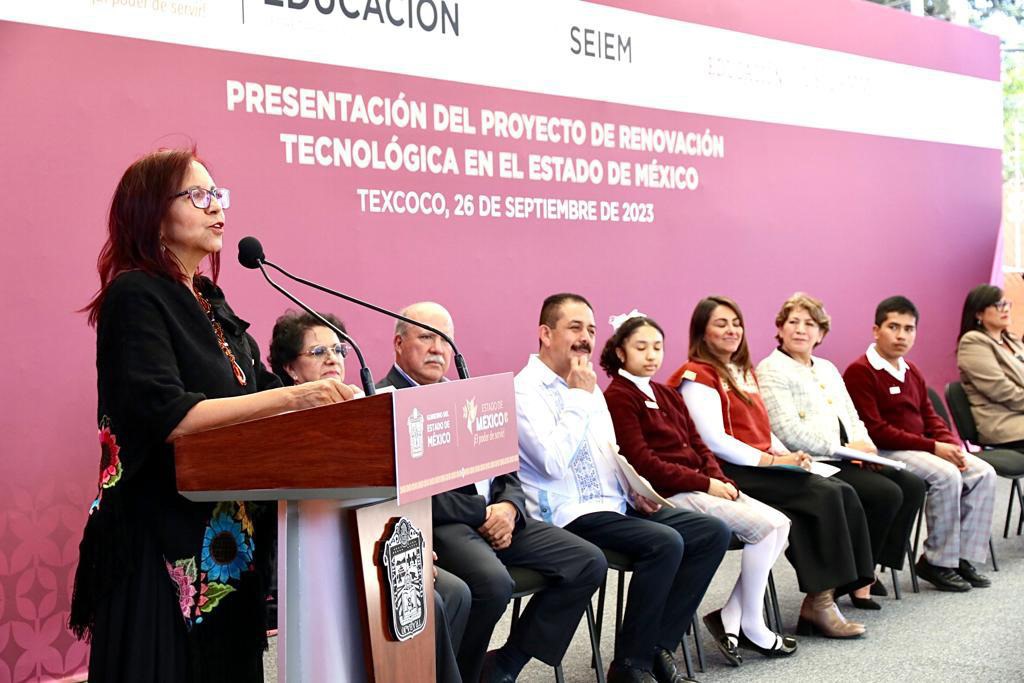 Leticia Ramírez Amaya, presentó el proyecto de Renovación Tecnológica de Teleplanteles