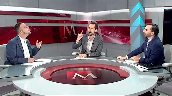 Xóchitl Gálvez y Claudia Sheinbaum inicia giras, crisis migratoria | A Debate