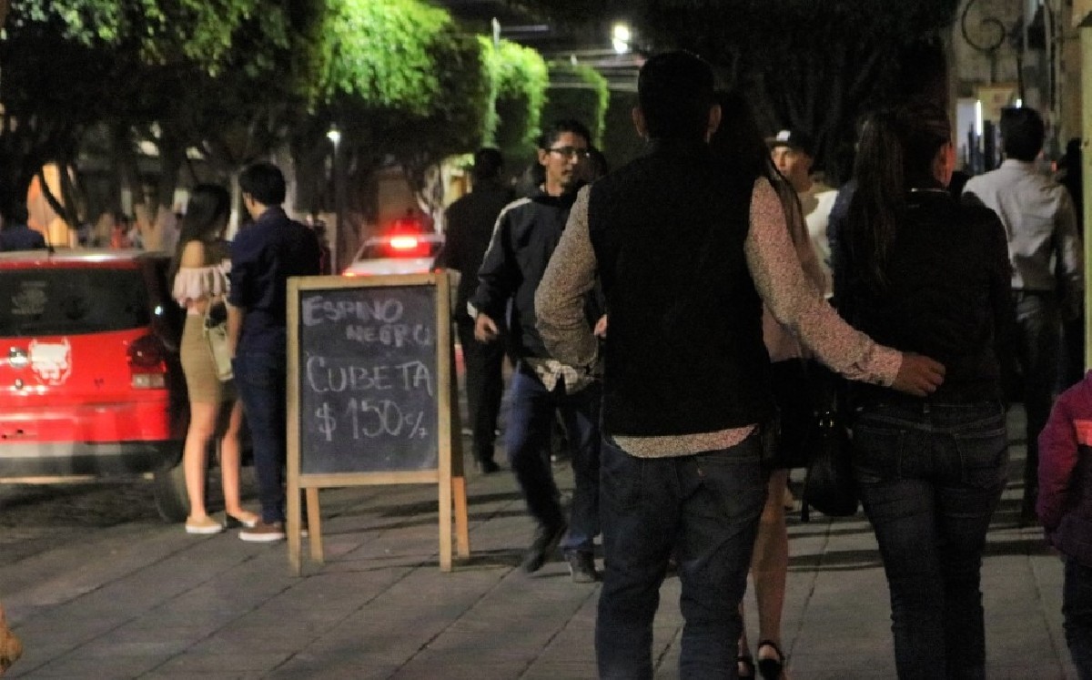 Rechaza Ayuntamiento de León cerrar bares a las 2 am