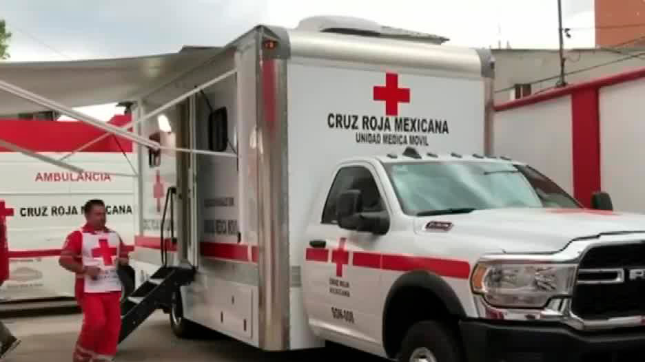 Envían clínicas móviles de la Cruz Roja a Tijuana y Nogales para atender a los migrantes