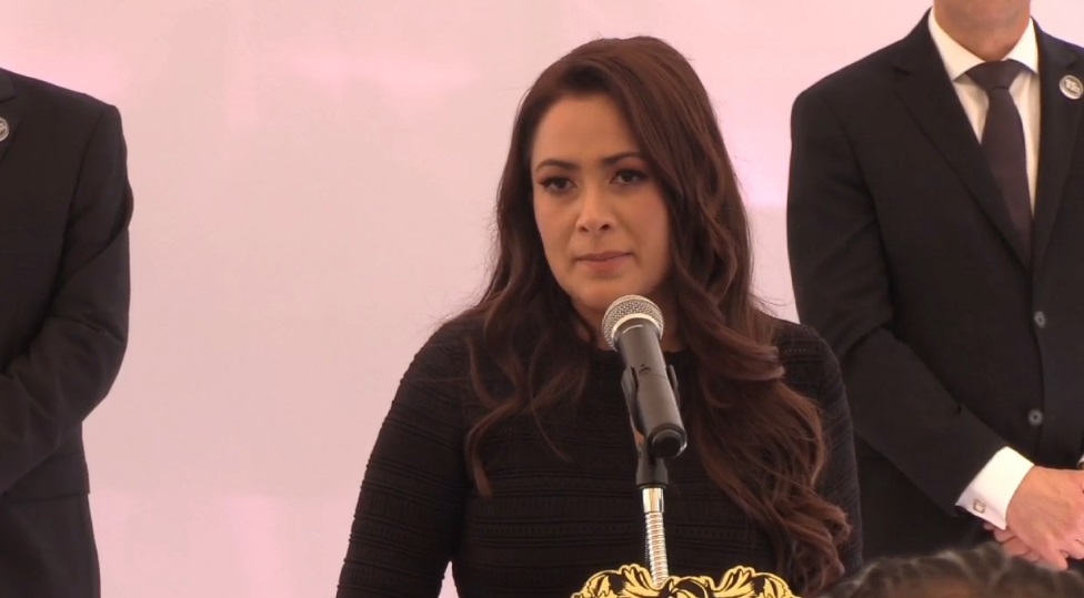 La gobernadora de Aguascalientes, Tere Jiménez, se reúne con otros gobernadores para presionar al Gobierno federal debido a la crisis humanitaria. |