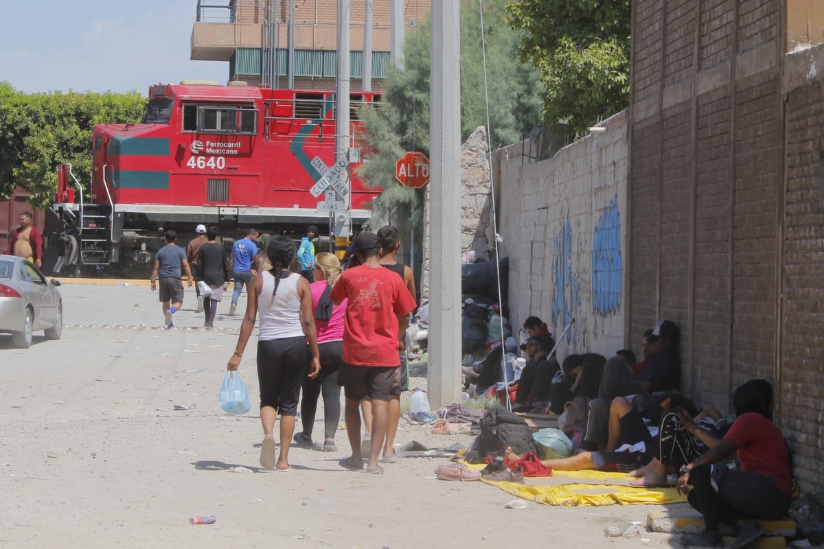 Son alrededor de 2 mil personas las que se coordinan para apoyar y si se requieren más elementos de protección se incorporarán. | Rolando Riestra