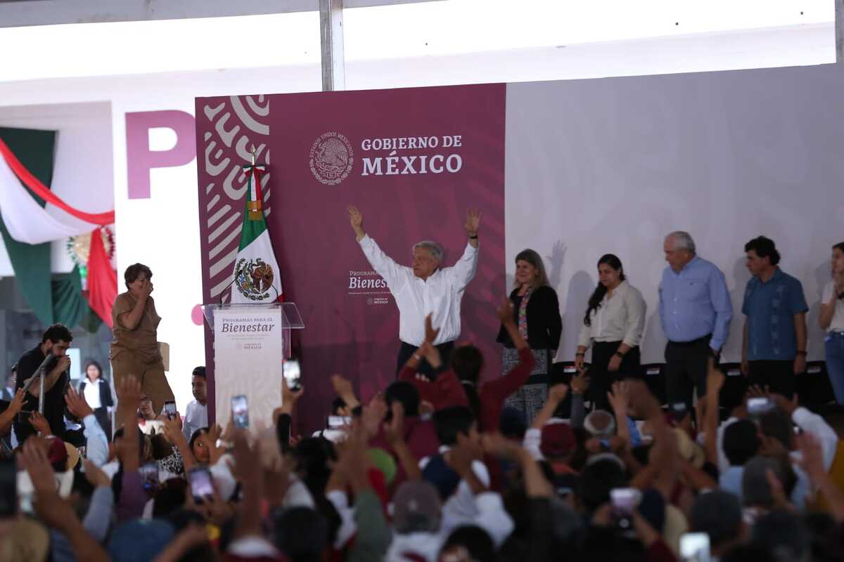 AMLO durante gira en Edomex (Foto: Octavio Hoyos)