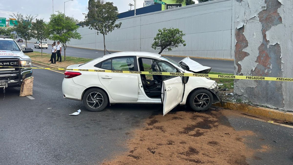En la arteria fueron cerrados dos carriles dejando únicamente dos carriles para su circulación, generando tráfico lento. Pedro Delgado