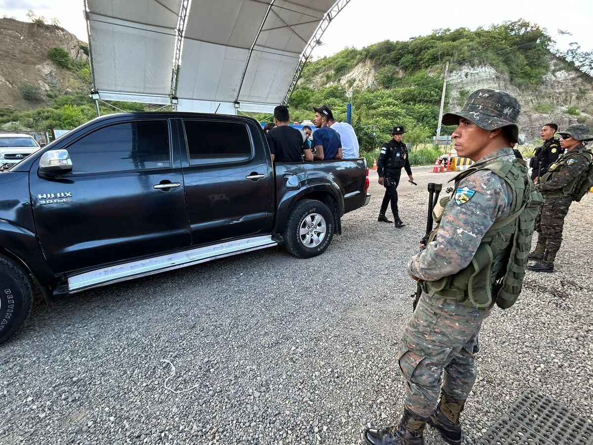 Guatemala refuerza frontera con México | Jorge Martínez