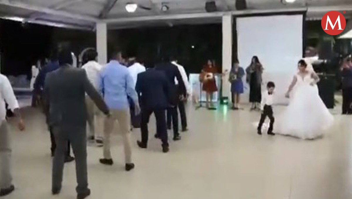 Hacen viejada en boda en Ciudad Valles.
