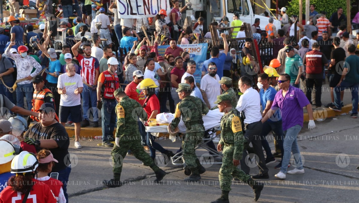 Labores tras derrumbe de iglesia en Ciudad Madero. (Yazmín Sánchez)