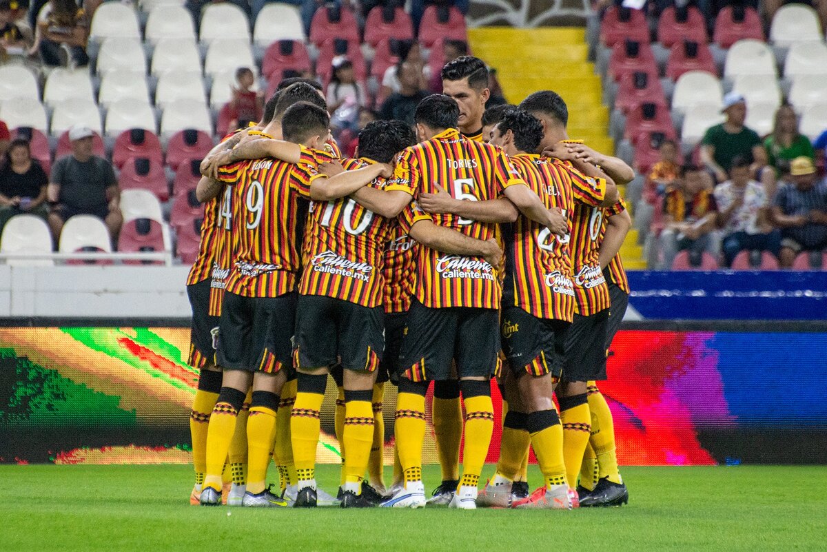 Leones Negros derrota de último minuto a Mineros y es nuevo líder en Liga de Expansión (Cortesía)