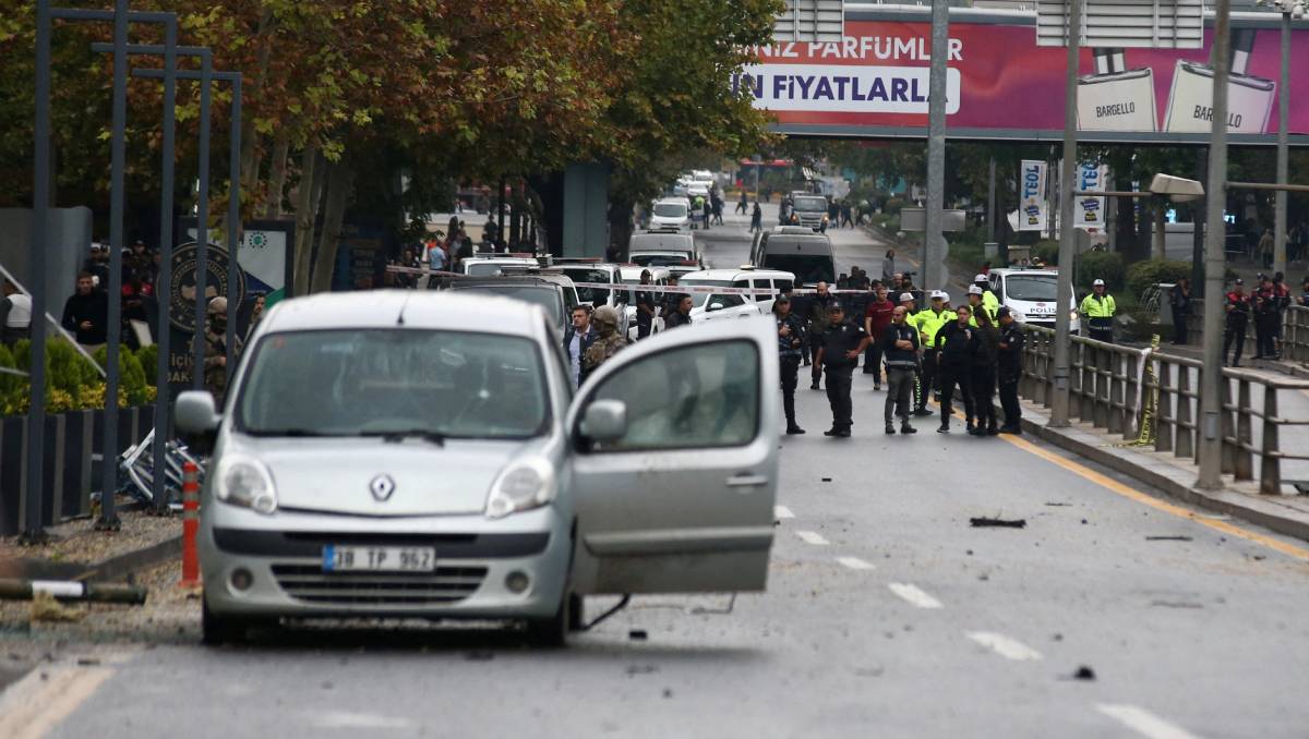 La policía abatió al presunto terrorista que sobrevivió al atentado | Reuters