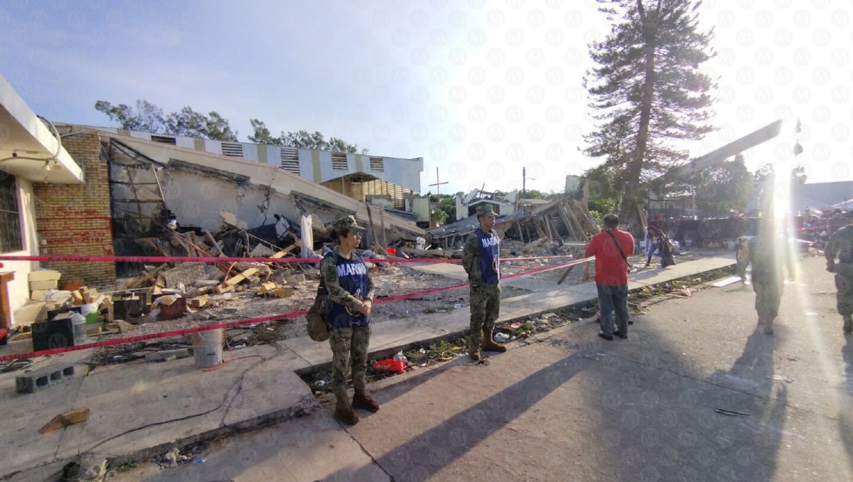 Derrumbe de techo en iglesia Santa Cruz de Ciudad Madero. (Pablo Reyes)