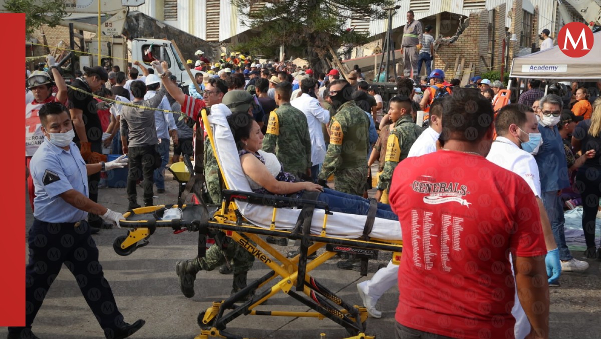 Personas lesionadas en derrumbe de iglesia en Ciudad Madero. (Yazmín Sánchez)