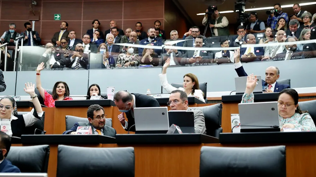 Senado asegura que Paquete Económico 2024 prevé ingresos por 9.1 bdp, pero 19.2% es deuda