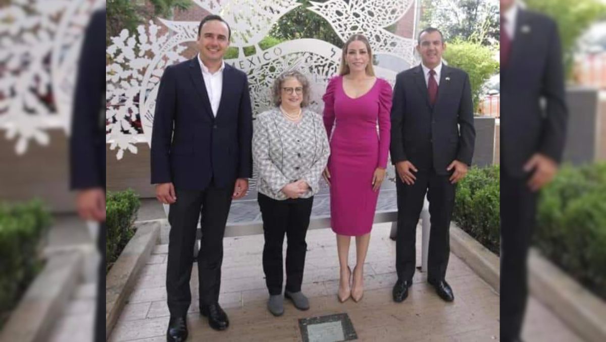 Acompañado de la senadora Verónica Martínez, el gobernador electo dio a conocer que se acordó la organización de una agenda de trabajo. (Especial)