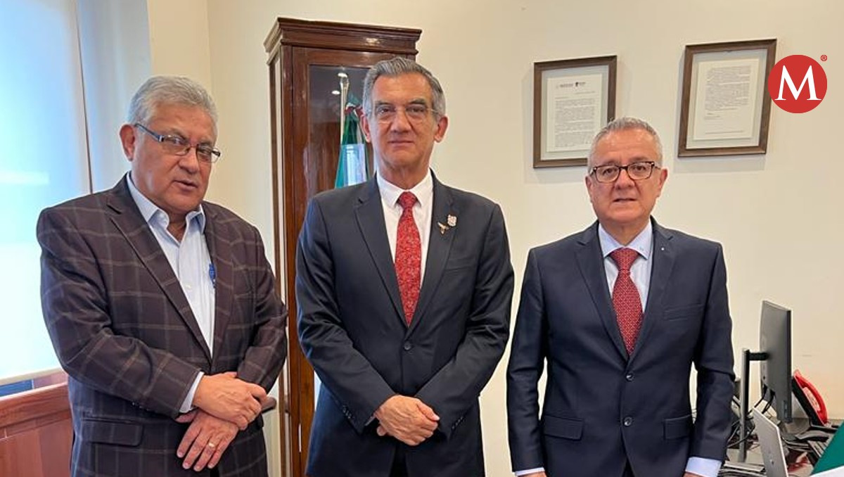 Américo Villarreal se reúne con líder nacional del SNTE, Alfonso Cepeda Salas.
