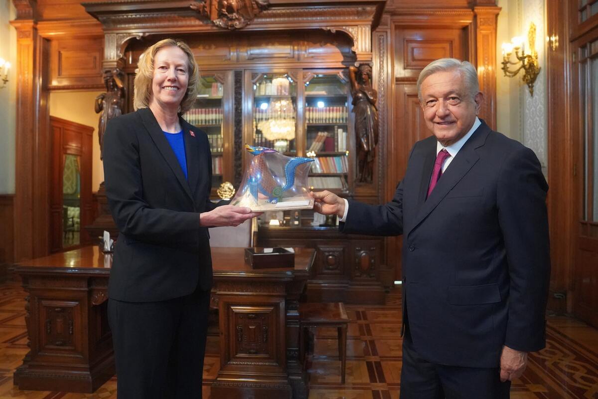 AMLO recibió a Meg O'Neill, CEO de la empresa Woodside Energy. (X)