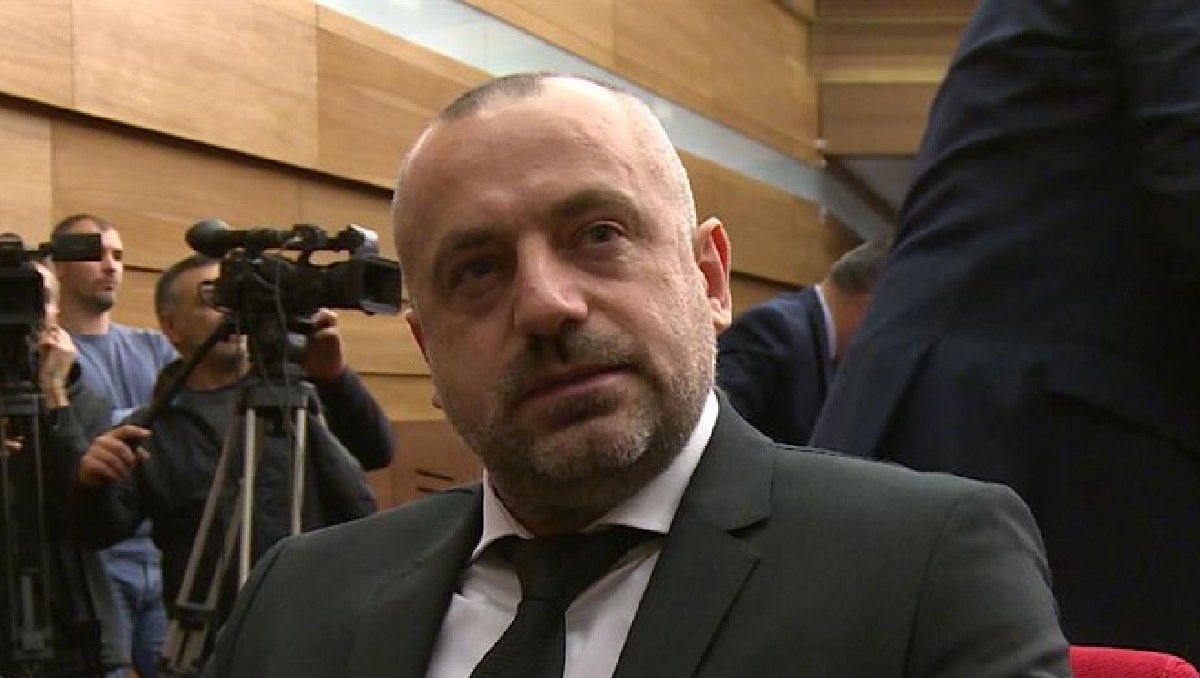 Es detenido el agresor que golpeo al policía en Kosovo| Especial