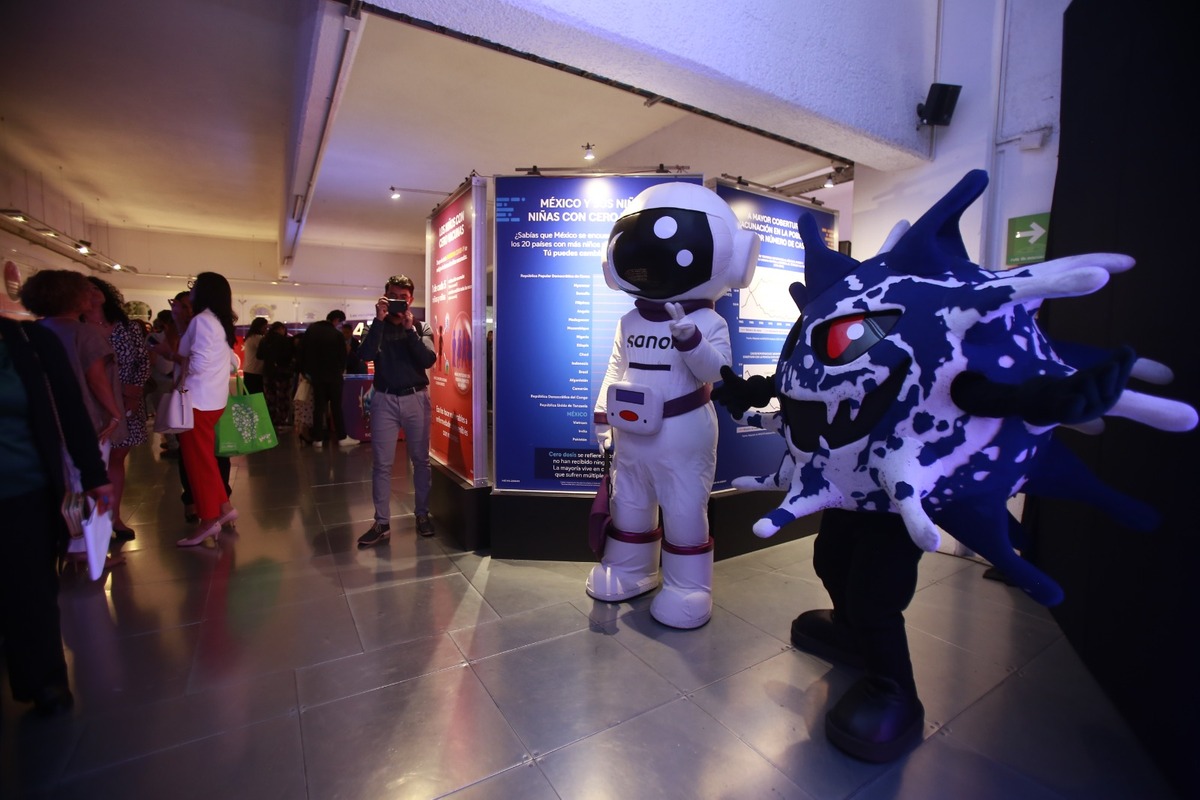 Exposición "Vacuniverso" destaca importancia de las vacunas | Juan Carlos Bautista.