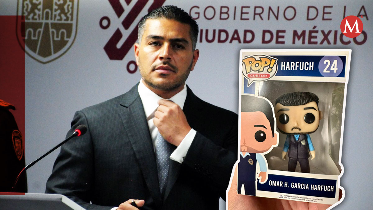 Fans de Harfuch le regalan figura de Funko | Mauricio Ledesma