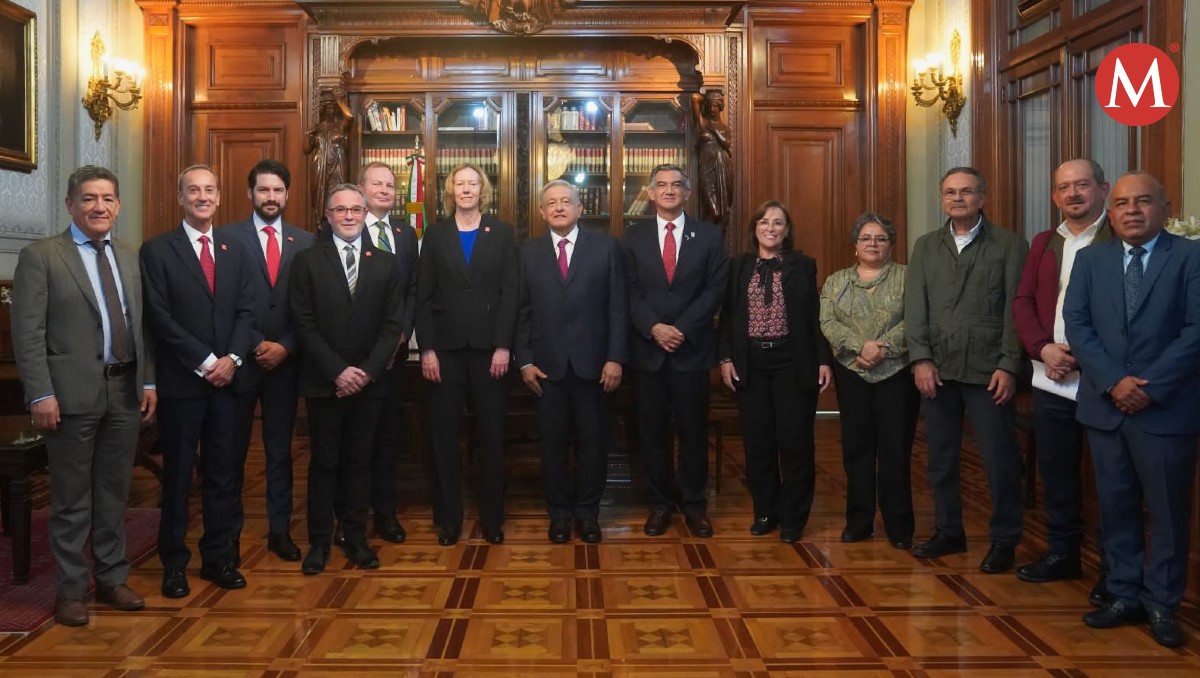 Reunión de autoridades mexicanas, tamaulipecas y directivos de Woodside Energy.