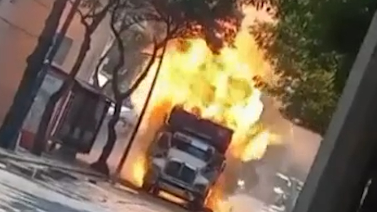 Explota camión repartidor de tanques de gas en Tlalpan