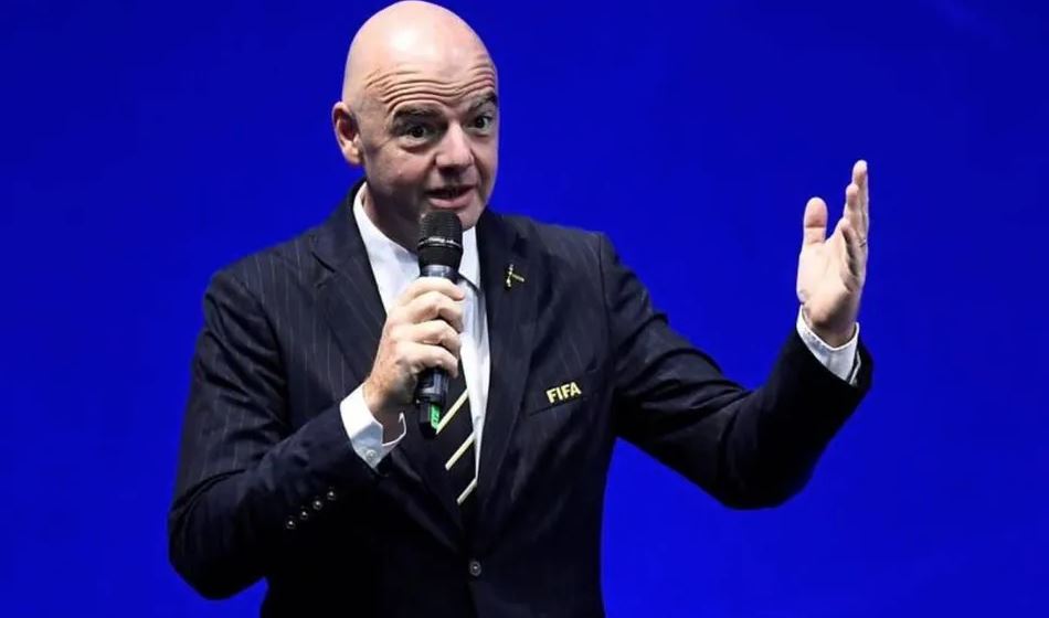 Gianni Infantino ve a candidatura de España y Portugal como favorita para Mundial de 2030