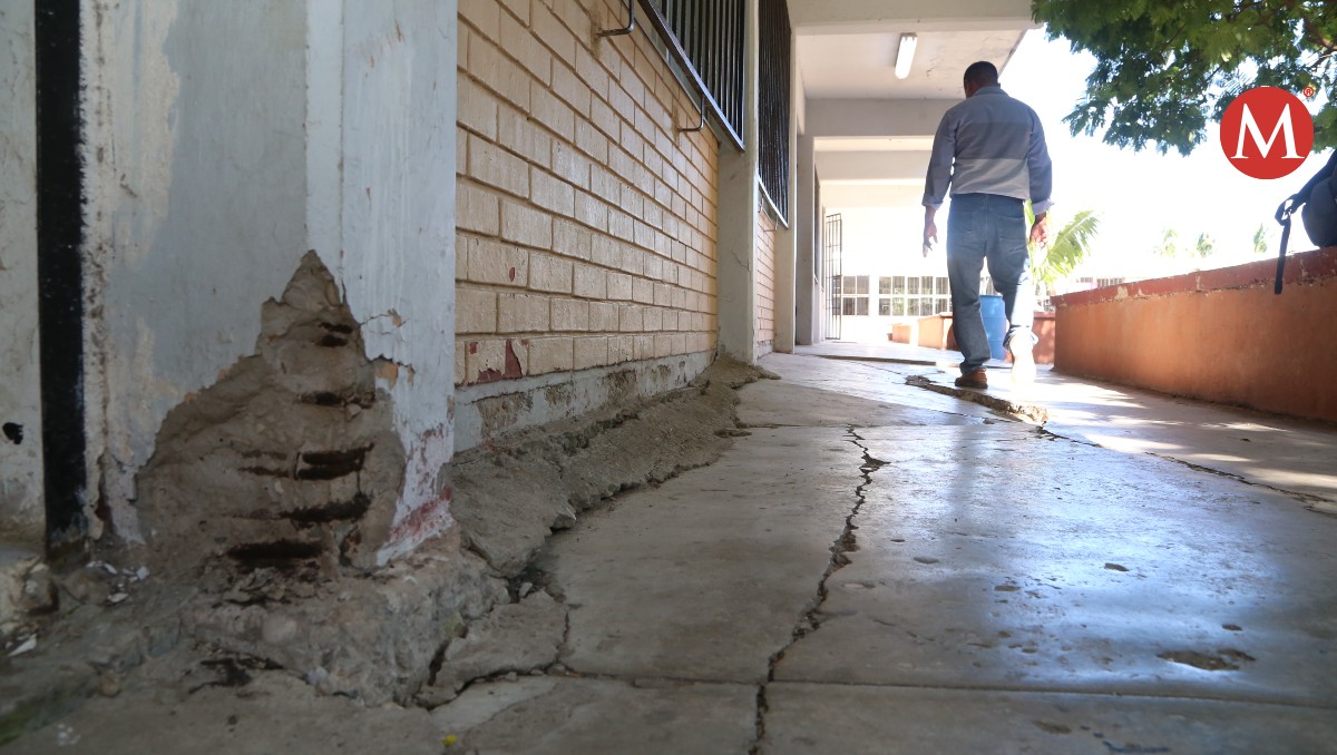 Grietas en escuelas de Tampico. (Yazmín Sánchez)