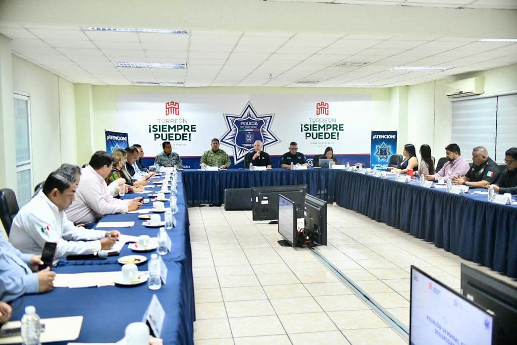 Reunión semanal de seguridad. | Especial