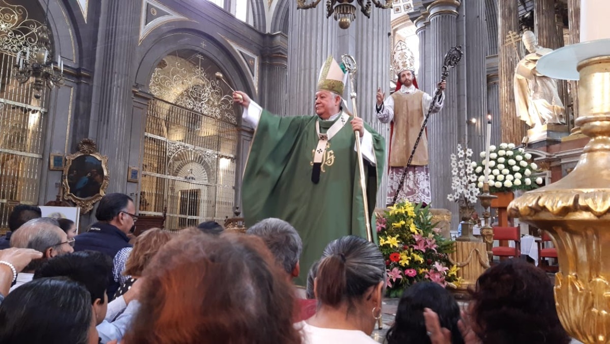 Arzobispo Puebla pide respeto a derechos humanos y ora por migrantes | Especial