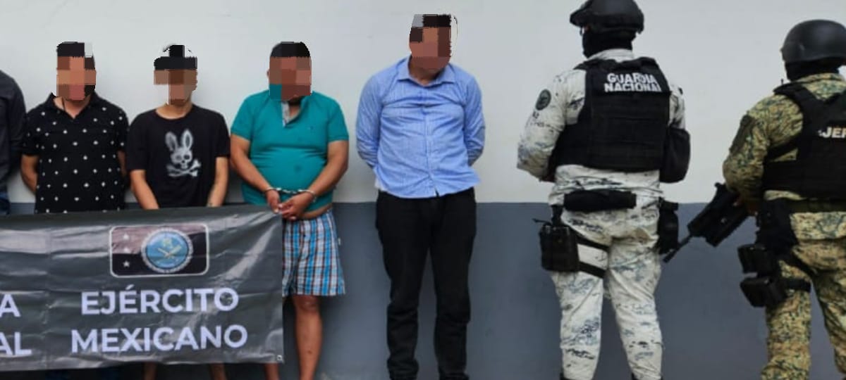 Las ocho personas detenidas son de origen colombiano y no cuentan con los papeles necesarios para estar en el país de forma legal.